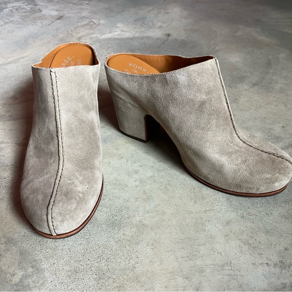 Kork-Ease Sagano Women's Tan Suede Mules size 9 NWOB